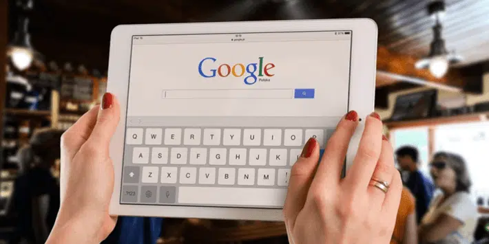 Wyszukiwanie marek opon w Google